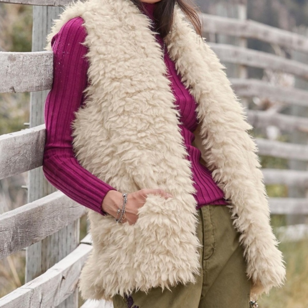 Sundance Dylan Bergen Vest Faux Fur Vest Jacket Small Pockets Lined Cozy Winter